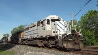 CITX 3083 Leading a CSX oil train along with CSX Q641