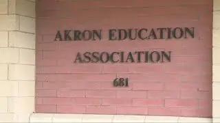 Akron teachers give strike notice