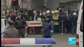 Medvedev vows to act 'without compromise' after Moscow metro blasts