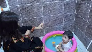 الاُم سارة ليوم كامل وبناتها المشاغبات !!!!