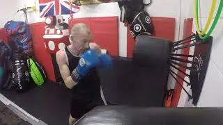 Boxing training on a Combo hitter system