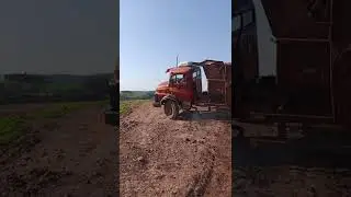 MB1513 roncando bonito no diretao