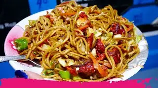 NE Indian STREET FOOD TOUR of Nehru Park - Momos, Chow & Biryani | Guwahati, Assam, India