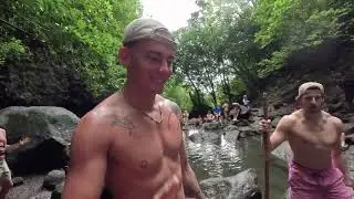 Unexpected Rain on the hiking trail | Lulumahu waterfall in Oahu, Hawaii