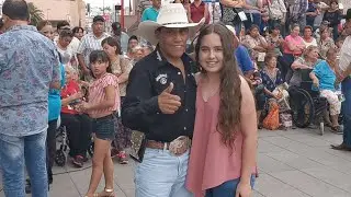 Terminando La Semana Con Este Gran Ambiente.