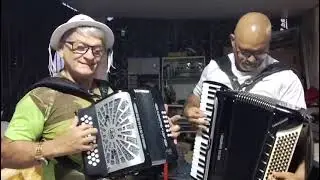 Cicinho dos 128 Baixos e Beto -Tocam Dominguinhos 