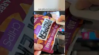 Proper way to keep your snacks stay fresher☑️🔥 #portablesealer #bagsealer #kitchengadgets #sealer