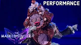 Clock sings &ldquo;Respect&rdquo; by Aretha Franklin | THE MASKED SINGER | SEASON 11