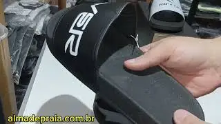 COLEÇÃO DE CHINELOS SLIDE NA ALMA DE PRAIA