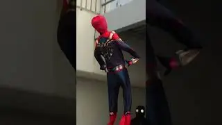 Knull drops Spidey!! 🕷 #Shorts