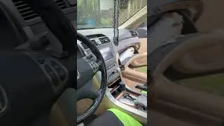 Acura TL 2005 trunk button not working