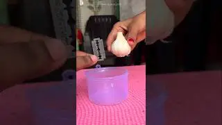 Trick to Peel Such Garlic Easily 😮😰