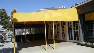 Le Petit Four Restaurant Closed Scooters Sunset Blvd Los Angeles California USA April 19, 2025