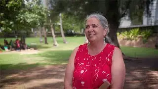 Sue Pearson and her Norfolk Island tapa practice