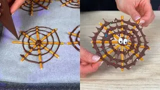 Chocolate spider webs: this easy and tasty idea will be perfect for Halloween!