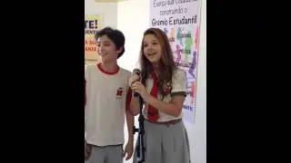 Julia Gomes Cantando Pretty Hurts!!