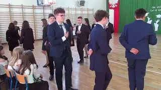 polonez zakończenie roku 2021/2022 Kandyty
