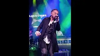 Blackstars - Space Oddity - Luz de Gas