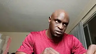 EbZ Ebenezer Ndipnchot @ibex-live falls for Craigslist modeling scam and owes bank $3k 🤣😂🤣