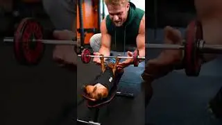 Get them gains 🐾 #fyp #xyzbca #viral #lifting #dog