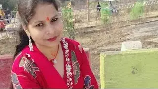 pooja lipsing video is live hii