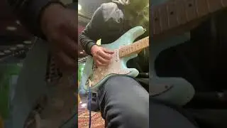 Guitarra Fender Squier Deluxe Com Captadores Fender Custom Shop 69
