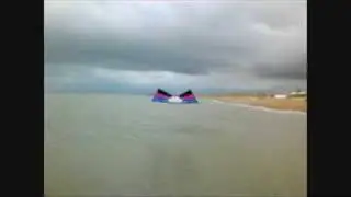 Revolution Kite Tricks - Flying under water!