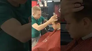 Рабочее утро субботы #chicago #haircut #barbershop #салонкрасоты #barber #стрижка #hairstyle