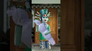 ONDEL-ONDEL PELUK HANTU POCONG #shorts NAYA NAJWA CHANNEL