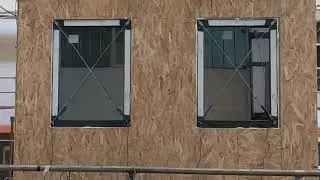 Shake table test of ROTAREX®  structure with  MOLDOGLASS®  windows
