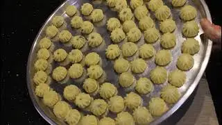 معمول ام  همام بالطحين وحشوة الفستق الحلبي