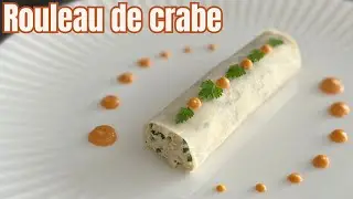 Rouleau de crabe en remoulade, raifort, herbes fraiches et pomme granny, feuille de radis