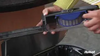 How to Empty the Bin and Clean the Filter | Roomba&reg; 600 series | iRobot&reg;