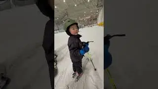 Skiing at American Dream Mall (New Jersey) indoor ski/snowboarding at BIG SNOW 7