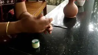 Waste material craft Beautiful flowers using apple cover 
