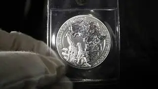 Серебряная монета Жирафы, Руанда, 1 унция