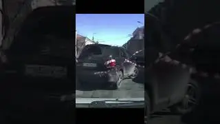 🙀౨ George fall into a pothole, Dashcam
