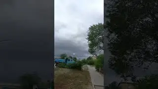 осень  идёт, а может снежок