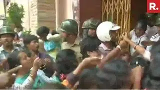 Parents Protest Outside Kolkata School