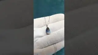 18k White Gold Genuine Boulder Opal Necklace #opal #opaljewellery #opalnecklace #opala #boulderopal