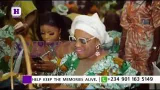 See how deleomowoliagba amuses Yinka Ayefele on stage at Alhajaserif at Omotoso's one year remembr^c