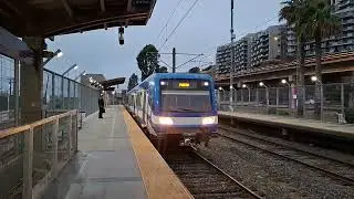 [Tren Limache - Puerto] X-Trapolis 100 ingresando a Estaci&oacute;n Bar&oacute;n