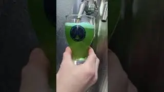 How to pour a green beer for St Paddy's Day #greenbeer #craftbeer #sdbeer #stpaddysday