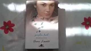 Demi Lovato - Staying Strong Book (Review)