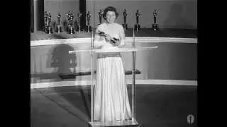 Mercedes McCambridge winning Oscar for 