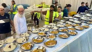 Free Food In Ramadan Iftar Time | 1000+ People Iftar on Road | Biggest Iftar in Karachi | Pakistan