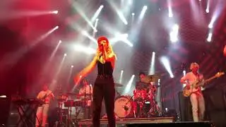 Paramore - Grow Up (Paris)