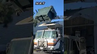 Autocar WXLL New Way Mammonth Front Loader #garbagetruck #recycle #refusetruck #garbage #car #truck