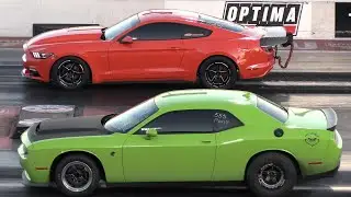 Hellcat vs Mustang - drag race