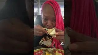 Eating oysters 🦪/ slurping oysters